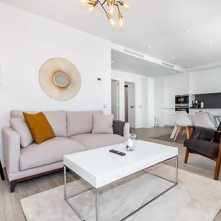 Le Mirage Ph With Awesome Rooftop Terrace! Rdr221 Εστεπόνα