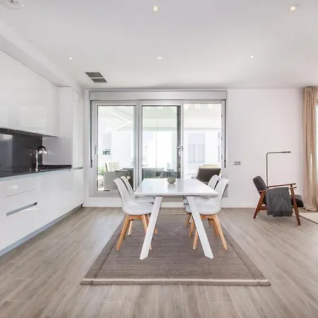 Διαμέρισμα Le Mirage Ph With Awesome Rooftop Terrace! Rdr221 *