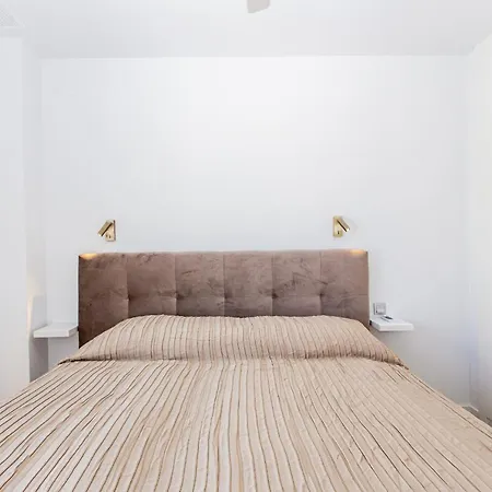 Διαμέρισμα Le Mirage Ph With Awesome Rooftop Terrace! Rdr221 Εστεπόνα